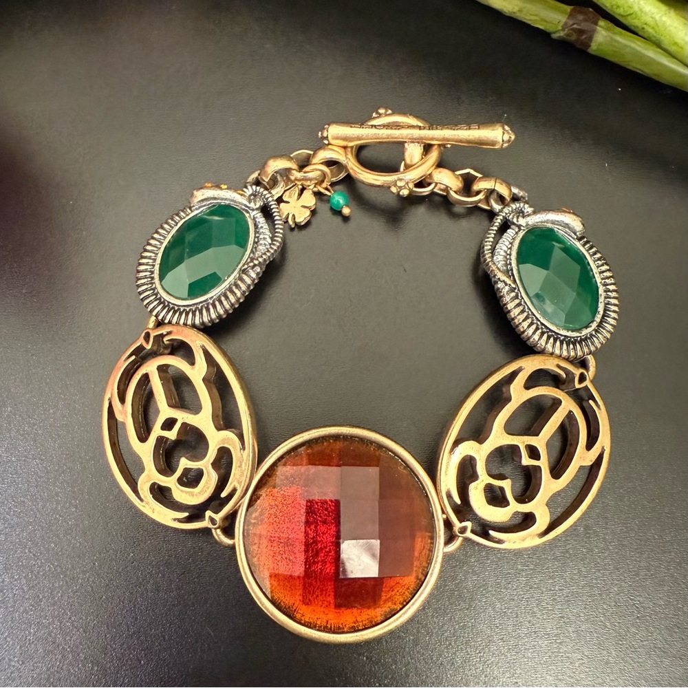 LUCKY BRAND Egyptian Revival Scarab Snake Frog Cabochon Toggle Bracelet 40g.